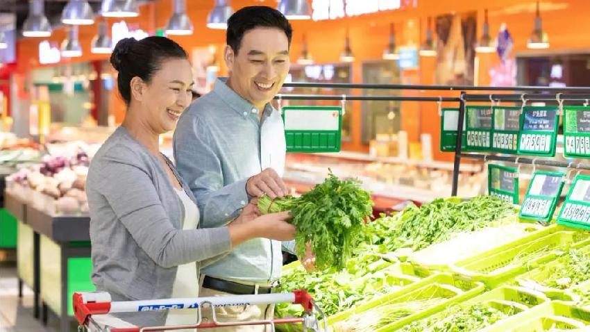 匯東大酒店旁的菜市場